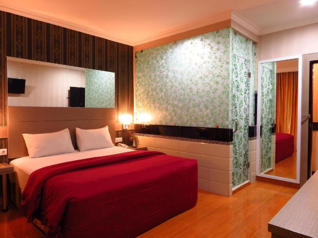 Hotel Menara Lexus Medan Esterno foto